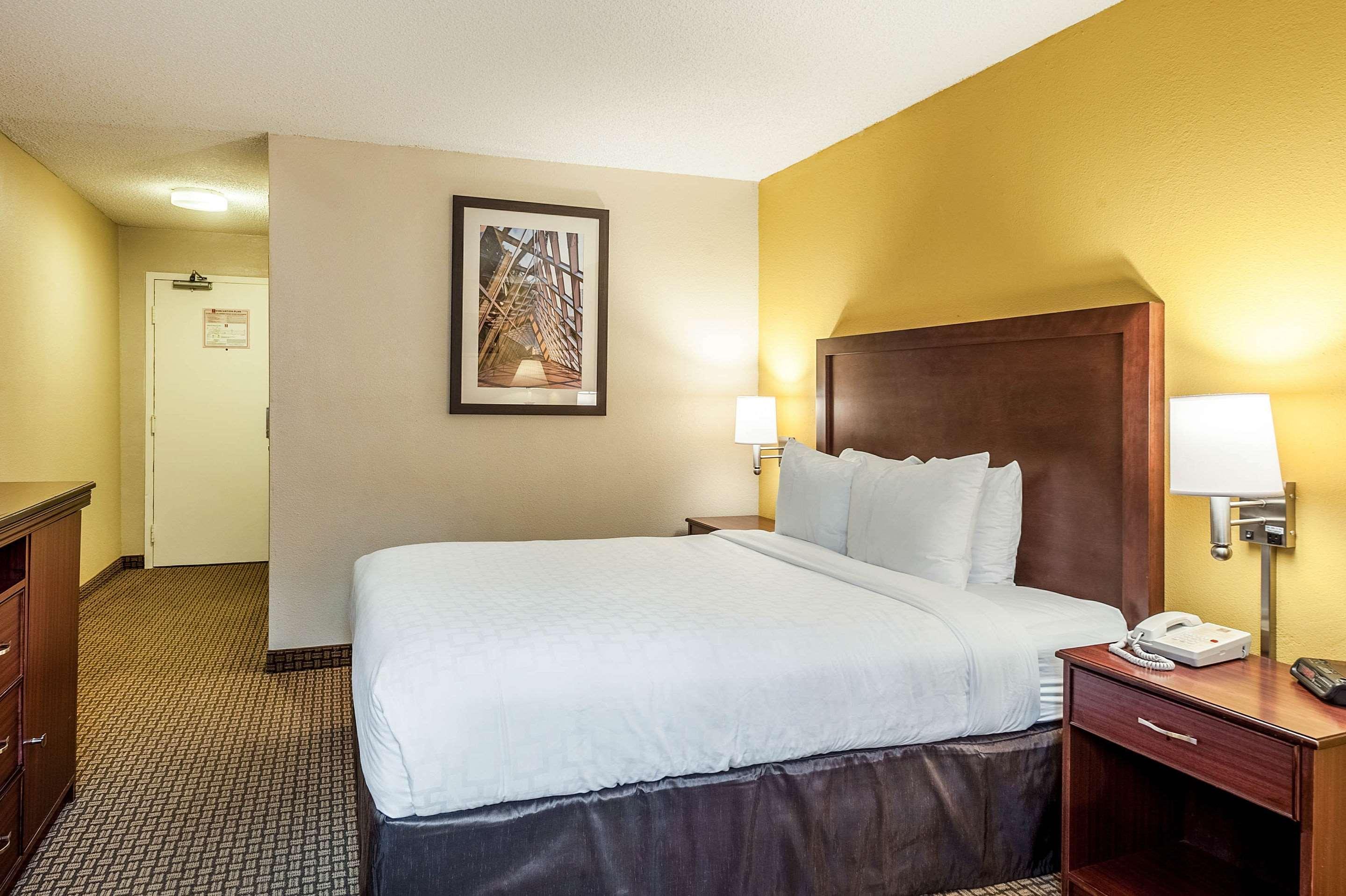 Clarion Hotel Seatac Exterior foto