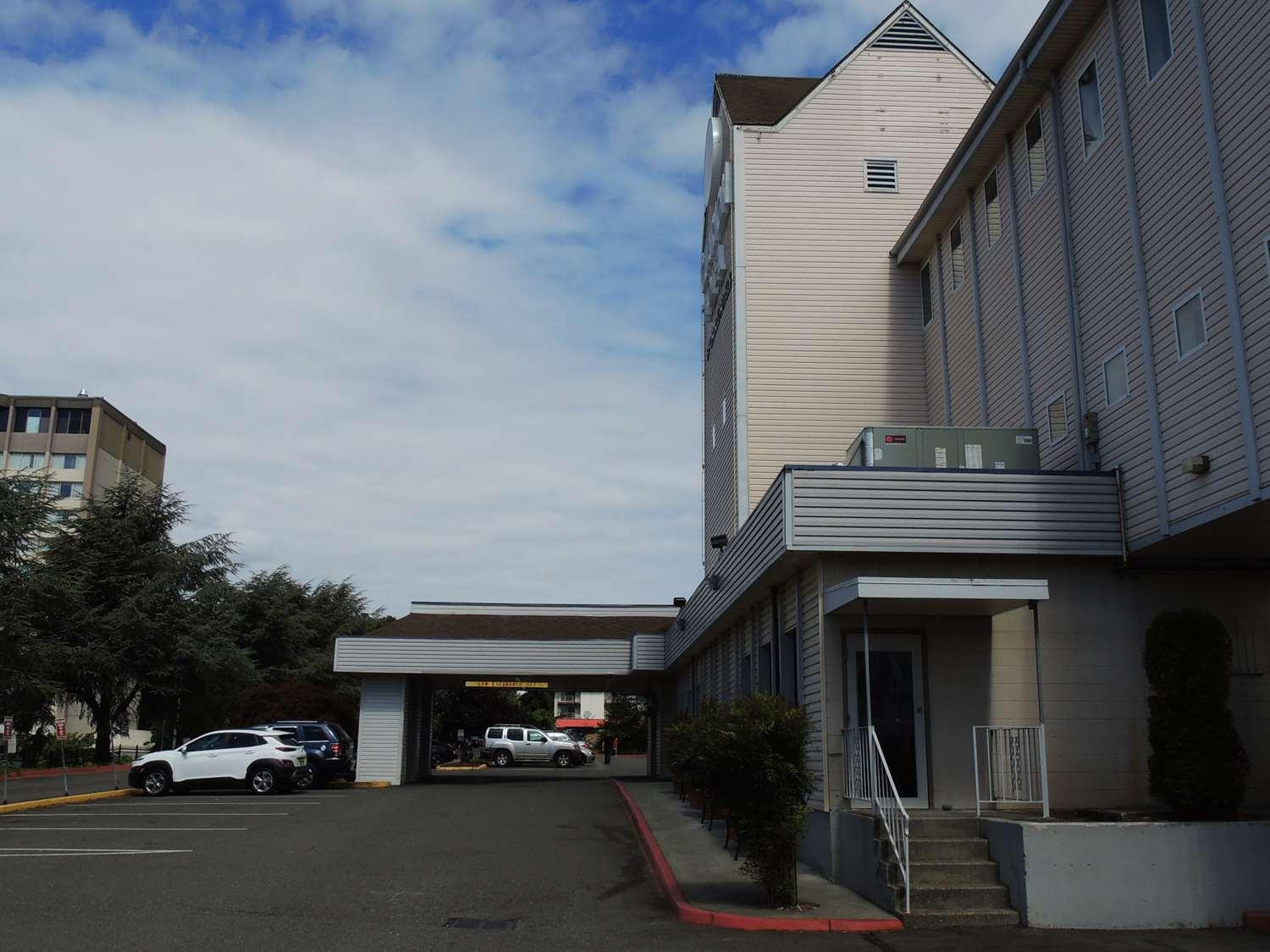 Clarion Hotel Seatac Exterior foto
